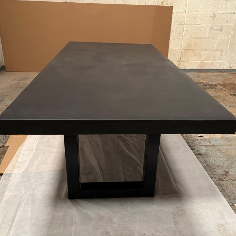 UrbanStone Polished Concrete Dining Table (Ebony)